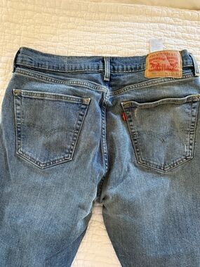 Levi's Men's Light Blue Straight Jeans